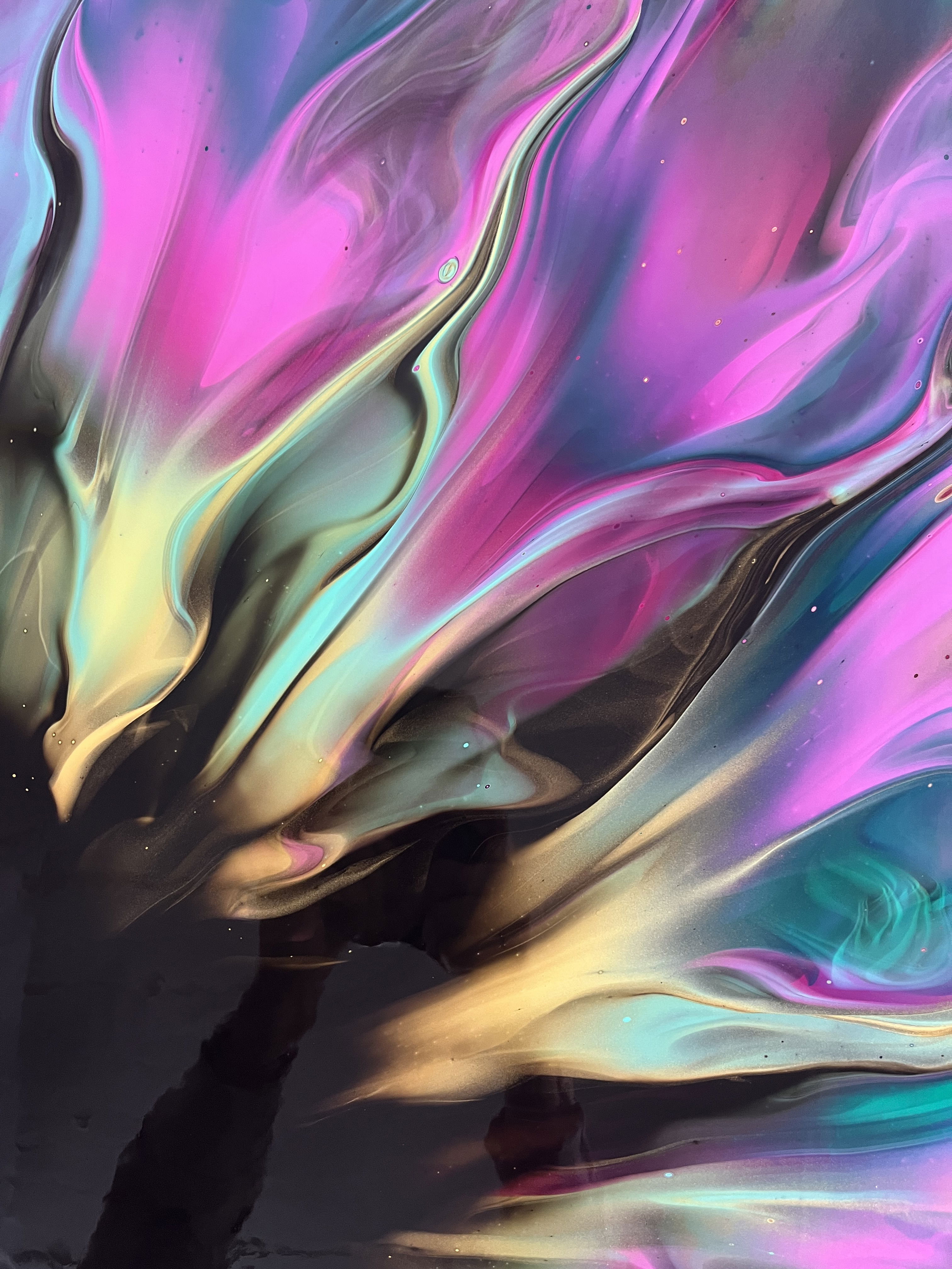 Ethereal swirls of neon hues and fluid forms evoke cosmic energy and celestial dynamism in this abstract acrylic painting, bridging the void with prismatic luminosity. Artwork style is Abstrakt and technique Acryl auf Leinwand.