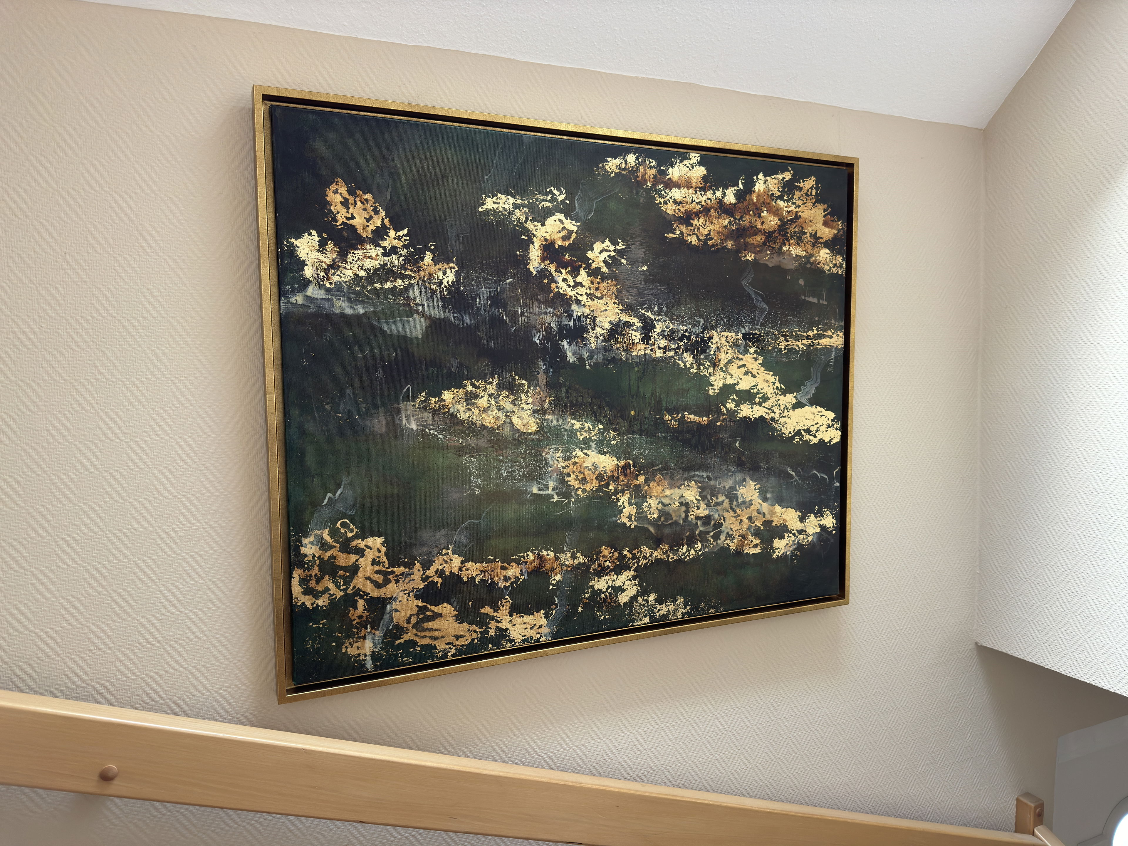 Abstrakt acrylic artwork on canvas featuring fluid layers of deep emerald and verdant hues, interlaced with shimmering ochre, evoking tranquil essences of nature and ethereal metamorphosis. Artwork style - Abstrakt and technique Acryl auf Leinwand.