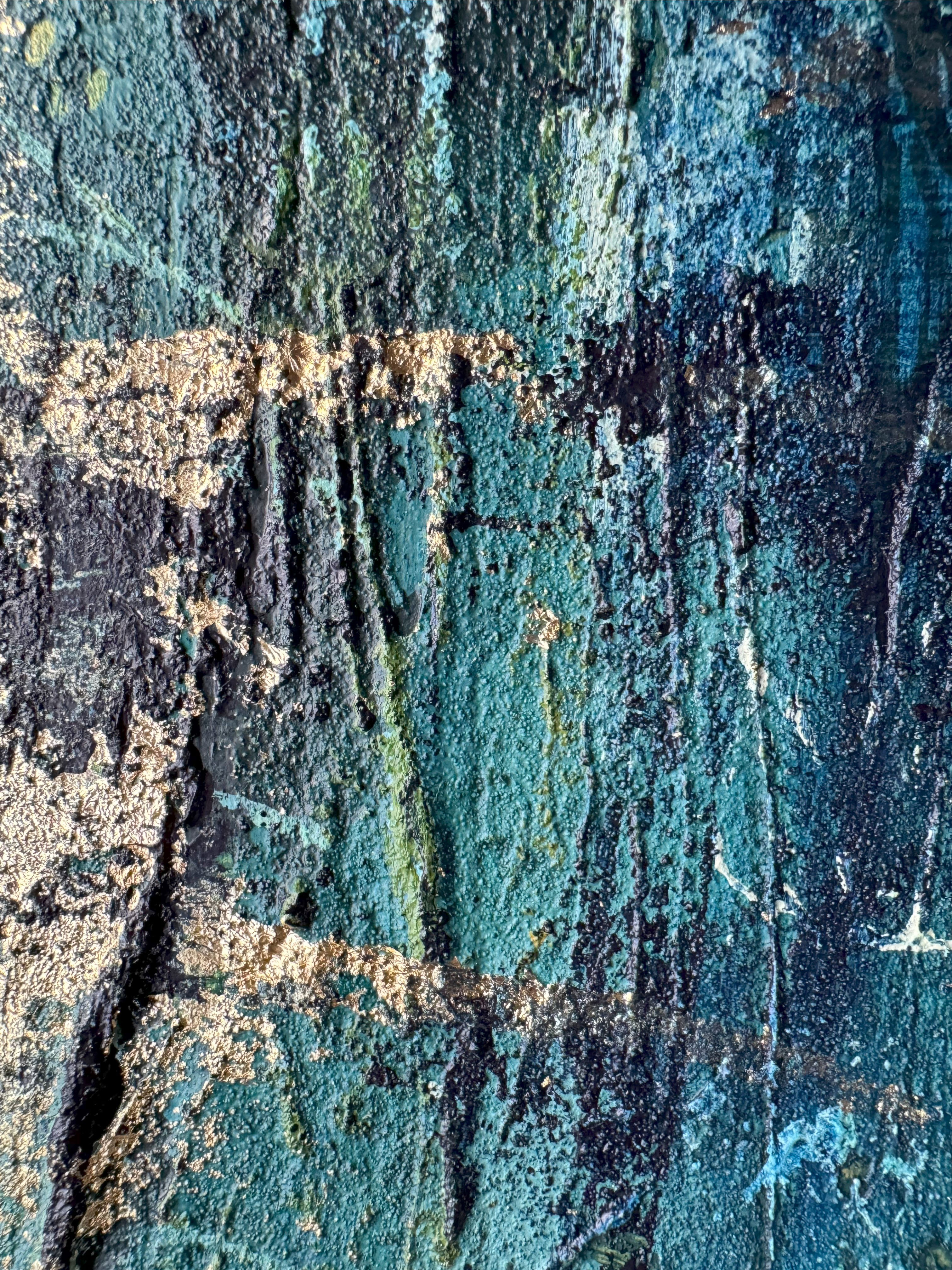 Abstract acrylic painting on canvas featuring turquoise and gold layers, evoking depth, texture, and mystery, with organic brushstrokes and luminous teal accents. Artwork style is Abstrakt and technique Acryl auf Leinwand.