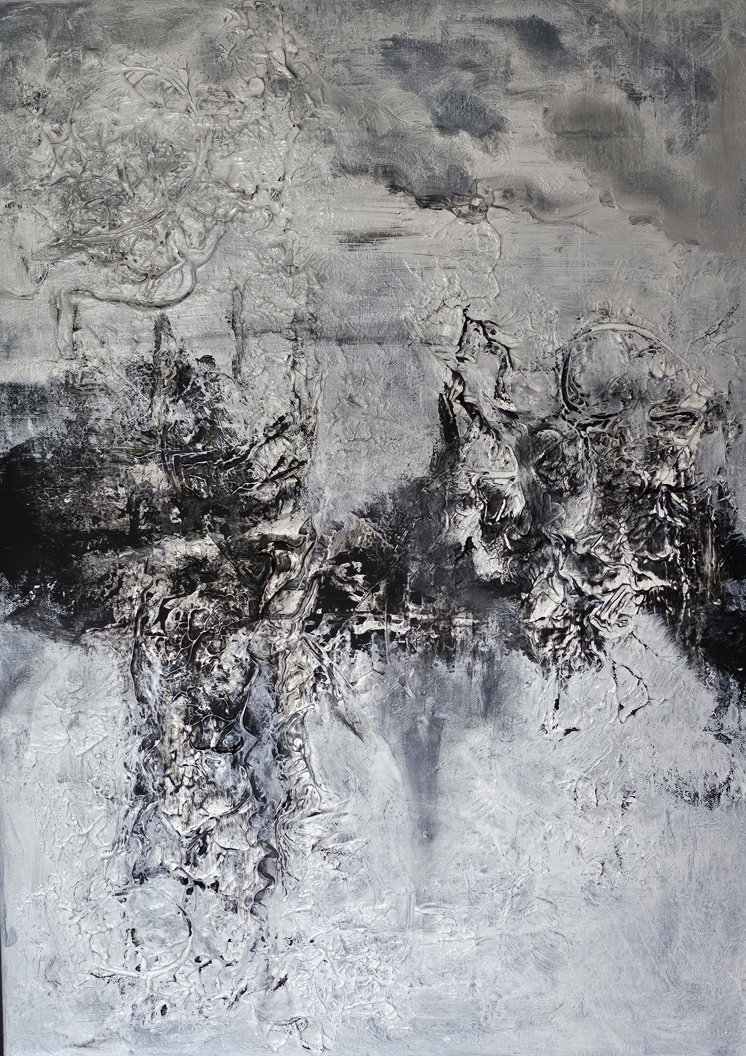 Abstract acrylic painting on canvas with monochrome textures and flowing organic forms in black, white, shadow, and light. Abstrakt style, Acryl auf Leinwand, Strukturen.