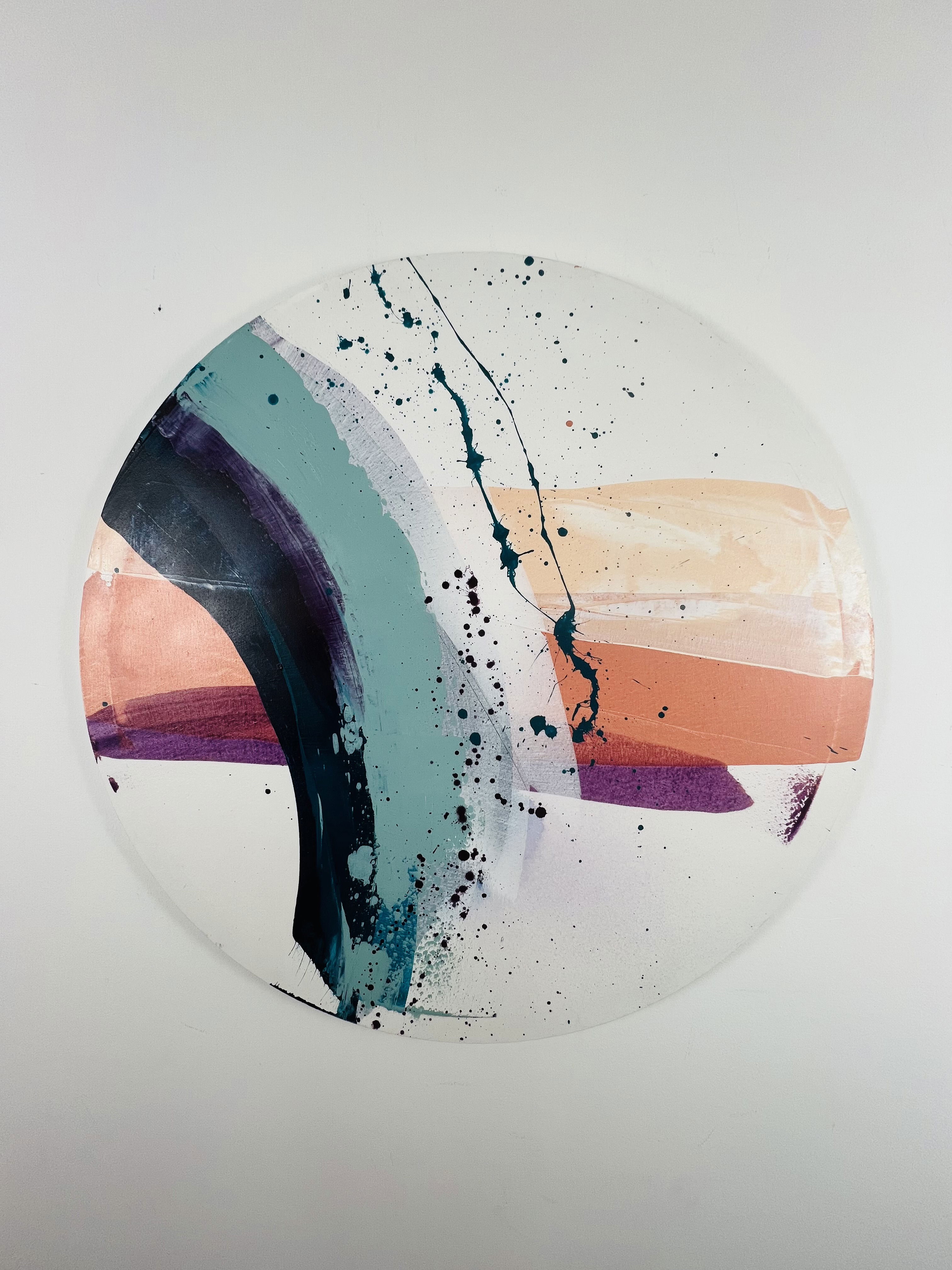 Abstract acrylic painting on canvas featuring turquoise and peach strokes, dynamic splatters, and harmonious circular balance evoking fluidity and modernity. Artwork style is Abstrakt and technique Acryl auf Leinwand.