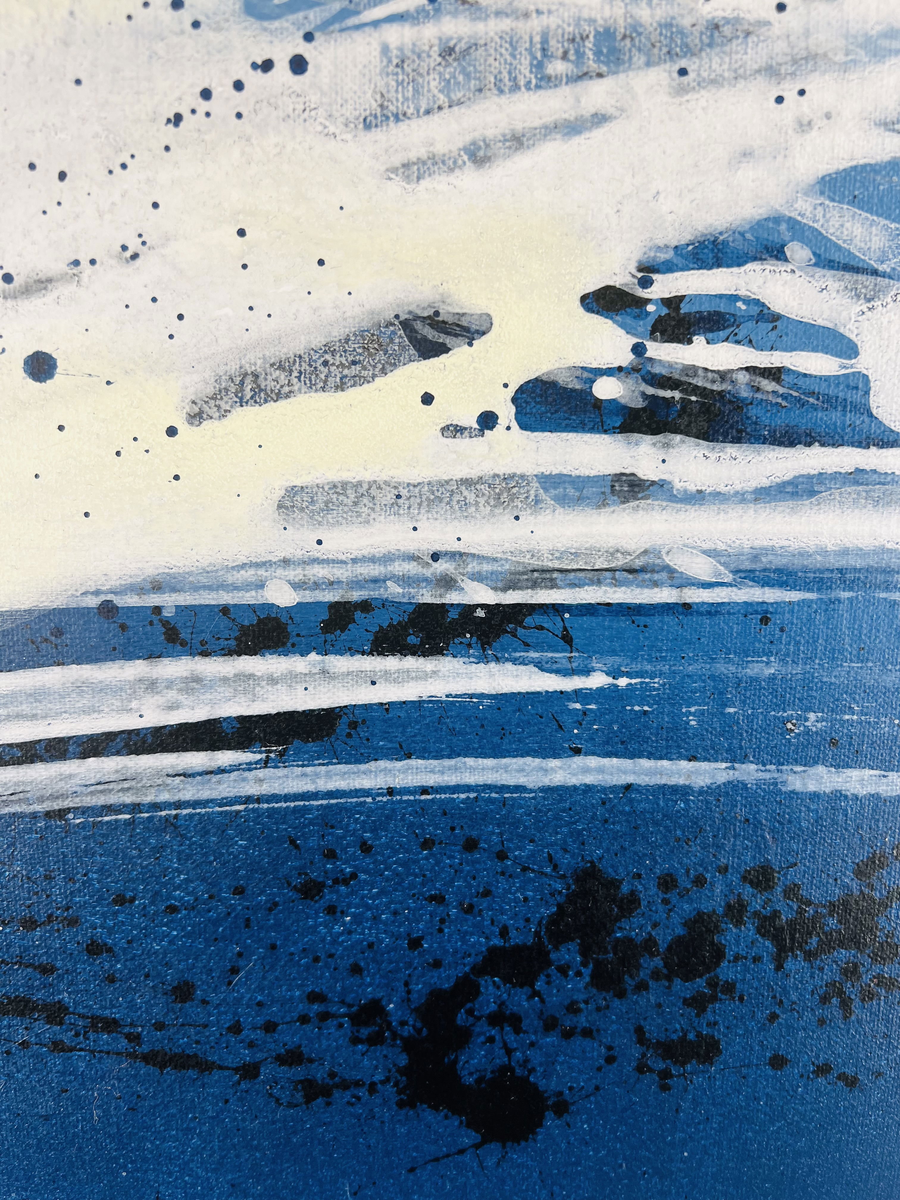 Abstract acrylic on canvas with blue and white splashes, depicting dynamic fluidity, intensity, and motion, echoing the rhythm of waves and the depth of the ocean. Artwork style is Abstrakt and technique Acryl auf Leinwand.