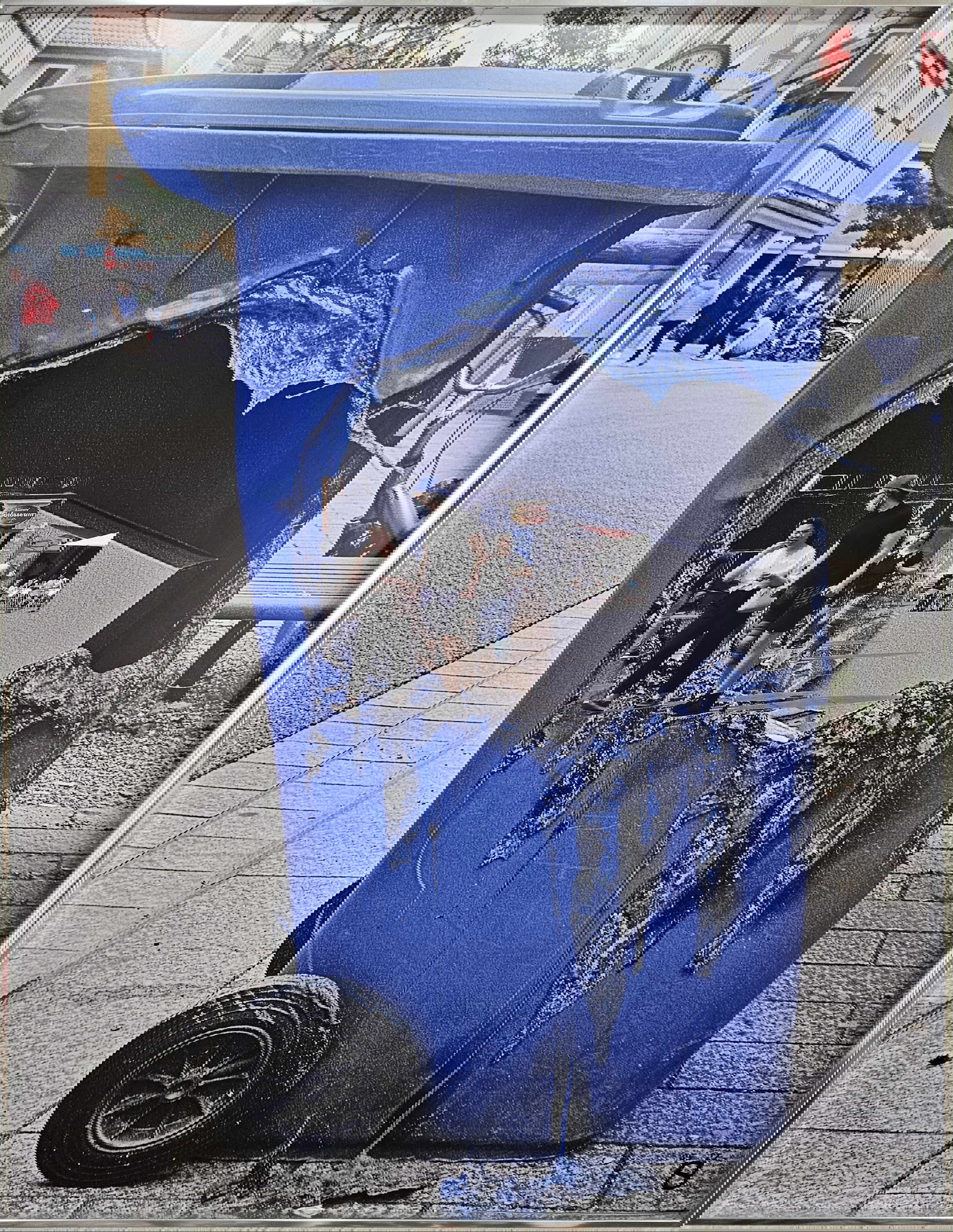 Urban surrealism: blue melting bin creating a visual collage, merging street life and decay into an illusionary scene of contrasting depth. Figurativ style, Fotocollage.